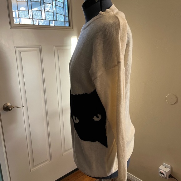 Peeking Black Cat Plus-size Sweater 1X - Picture 3 of 9